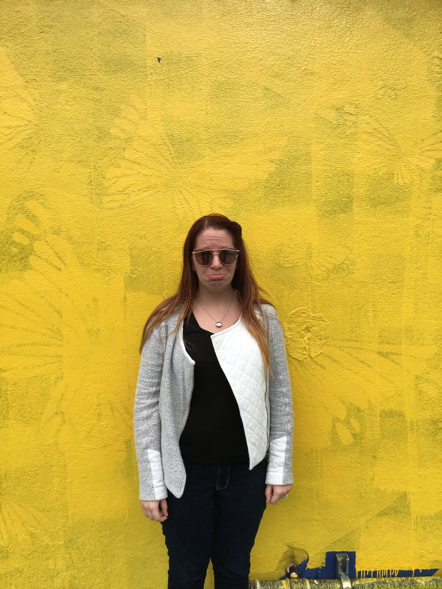 emilybaselt's tweet photo. In place of a Thanksgiving feast, we’re doing #BuHiShuffle FULL DECK. Starting off with murals by #ChipThomas, #RobertoHernandez, #YoyoFerro and the remains of #YehimiCabron https://t.co/QS6MRgnzsz