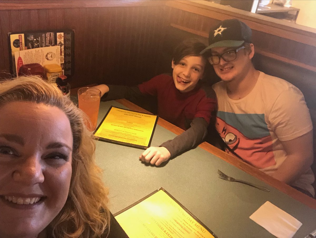 HollyGoTweets's tweet photo. Since our Thanksgiving meal is Saturday we went out to lunch today. Thankful for my kiddo and nephew today-and restaurants that are open! #ConnectWithFamily #ThanksgivingOut https://t.co/B3SjVF6Fzm