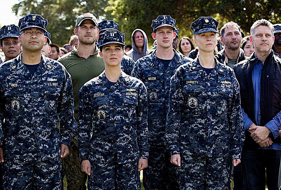 tlsdaily's tweet photo. Happy #Thanksgiving from #TheLastShip family! Enjoy what you are thankful for today! https://t.co/3S9nd5KHnl
