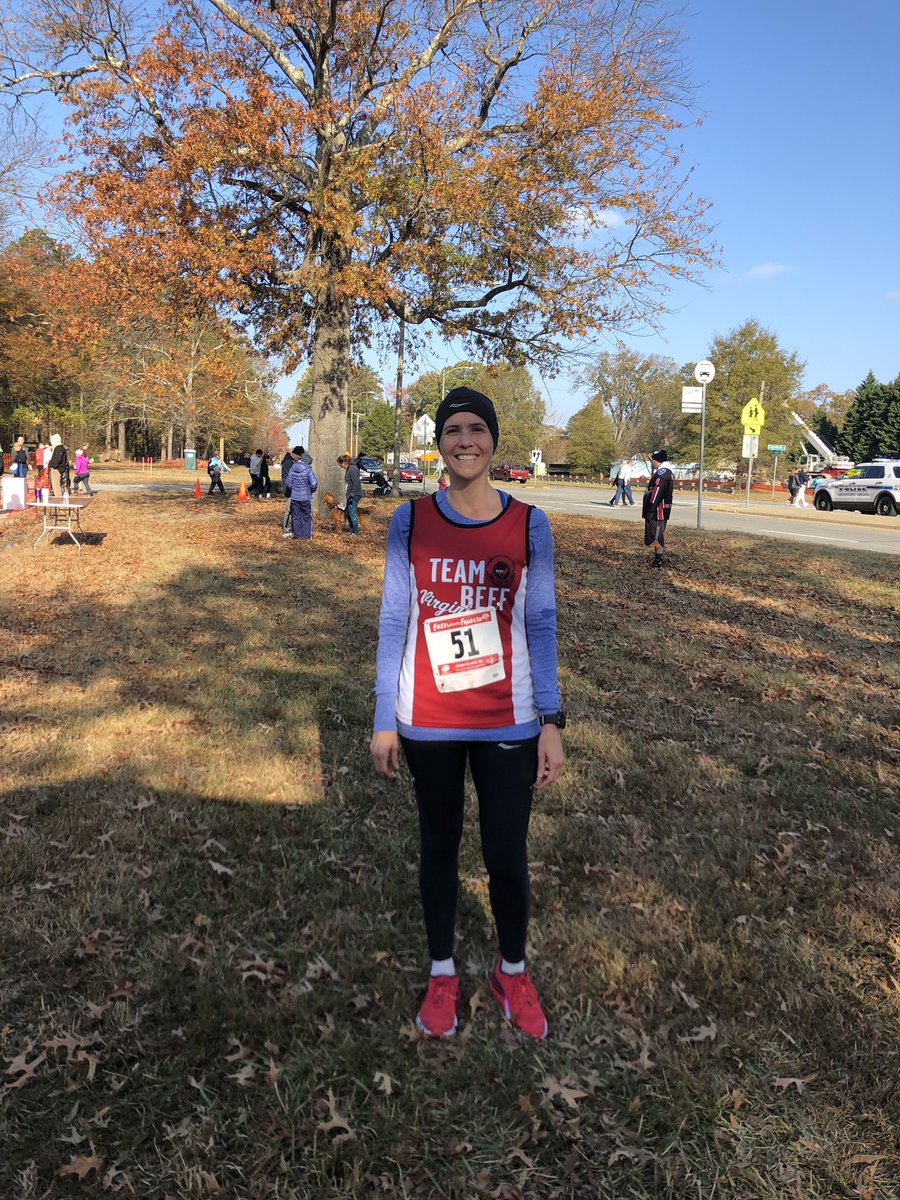 klsruns's tweet photo. Thanks @PeninsulaTrack for a great Fast Before The Feast 5k. Happy about my 1st in age group win and the yummy pie I got for that placing. Strawberry rhubarb-yum! Happy Turkey Day! @NortheastBeef @HoneyStinger #beeffuelsme @teambeefusa https://t.co/ncazgVIhEK
