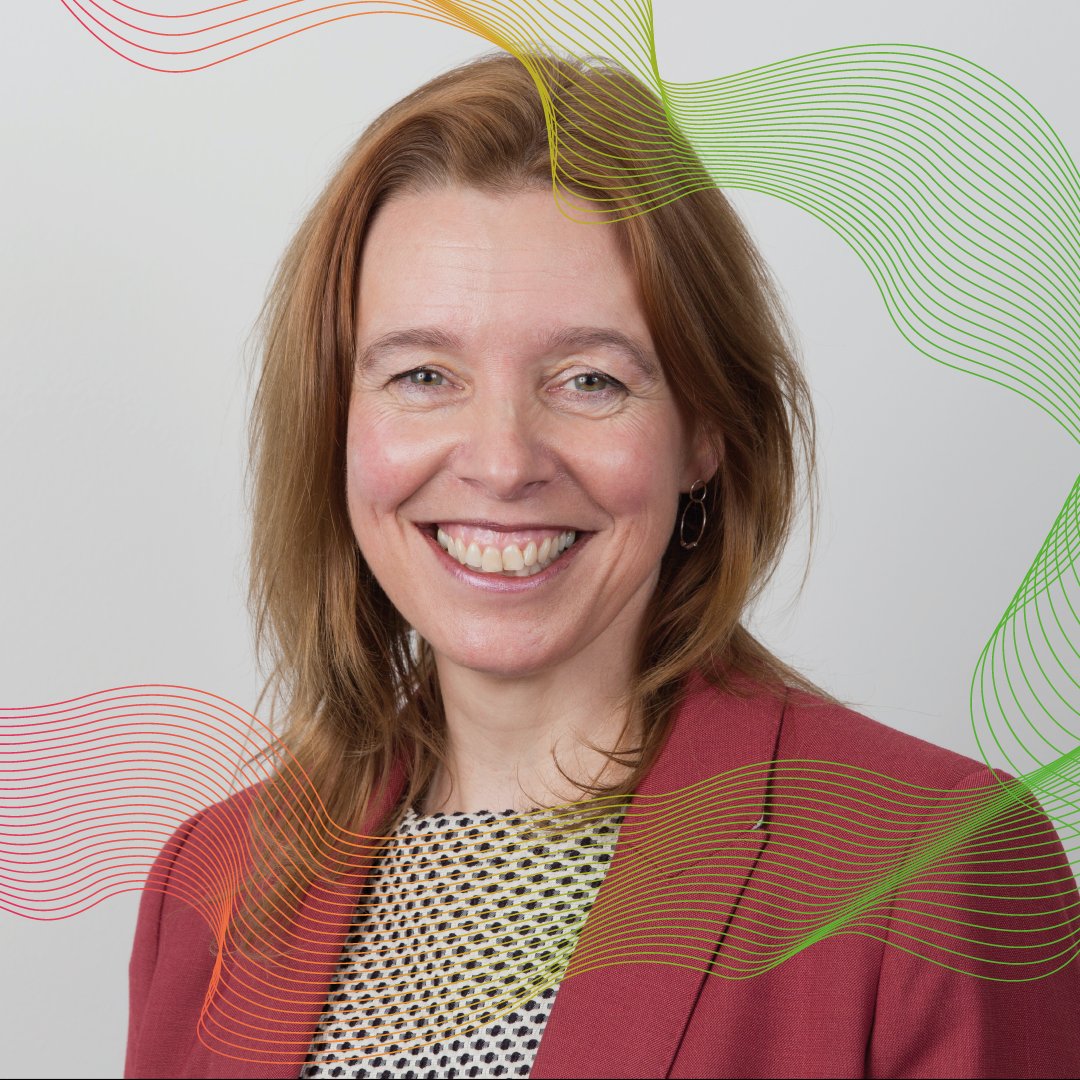 Congratulations to the winner of this year's Academic Entrepreneur of the Year...Caroline Barelle of @ElasmogenLtd.

We look forward to seeing you go from strength to strength! #Summit2018 #ScotlandIsNow