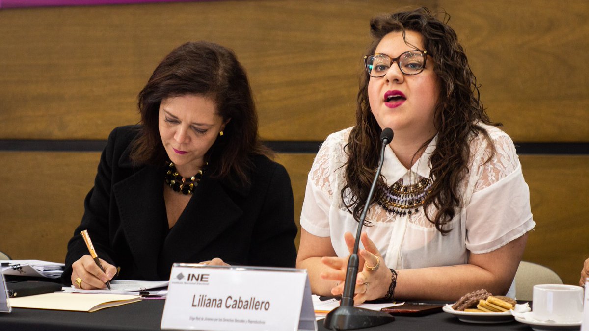 FAOEmx's tweet photo. Miembros de las OSC del #FAOE2018 presentan en 4 mesas temáticas los hallazgos y recomendaciones de sus proyectos de observación electoral #SociedadCivilObserva https://t.co/xzl1OyXjRD