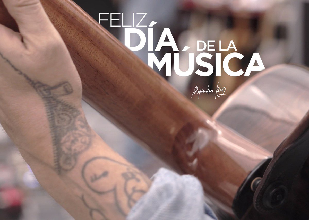 Felicidades a tod@s aquell@s que comparten su forma de expresar sus emociones y sentimientos a través de la música. 

#DíadelaMúsica