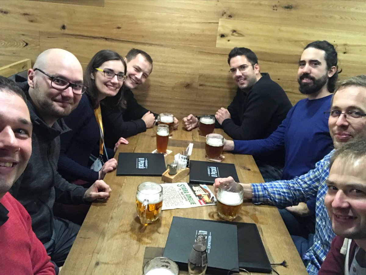 vaclavholusa's tweet photo. #Beer session with speakers #UpdateConference #itixo #afterparty https://t.co/PU6A9QXXPb