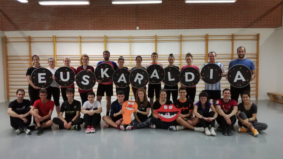 Aspaldi abiatu genuen gure <a href="/Euskaraldia/">EUSKARALDIA</a> baina horretan sakontzen saiatuko gara, 11 egunez baita 12garrenetik aurrera ere!
<a href="/IruneaEusk/">Euskaraldia Iruñea</a> @irunerriaeusk