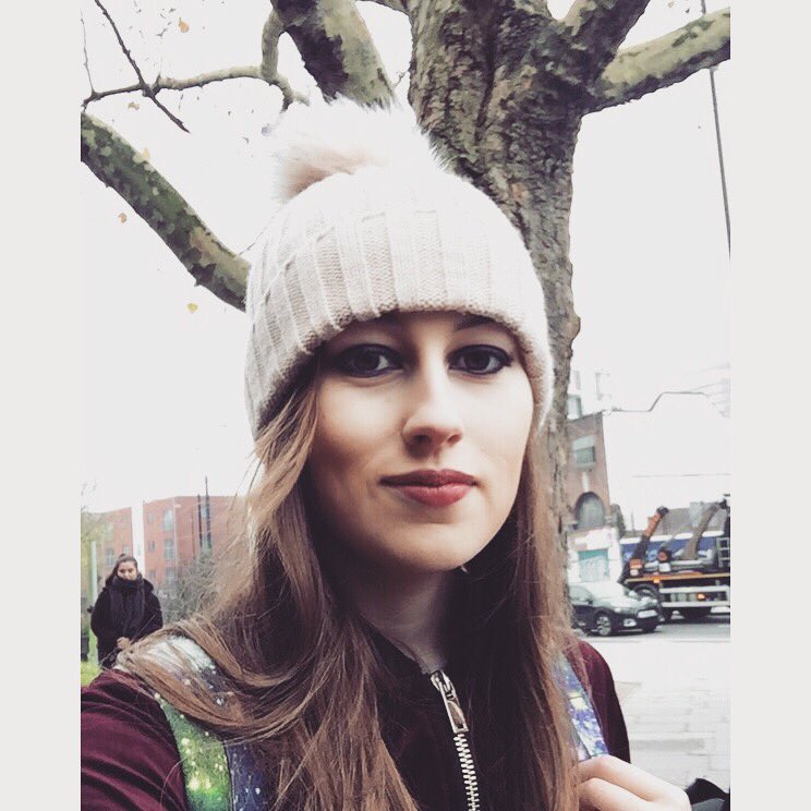 amylawtonmusic's tweet photo. I have some exciting news to share tomorrow... I'm more excited than I look! 👀 #countrymusic #popmusic #selfie #singer #songwriter #newsong https://t.co/9MlGsQNDVB
