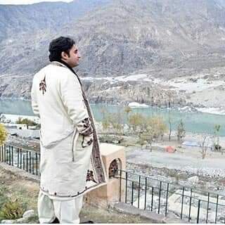 KhalikKohistani's tweet photo. A view near to my home in #CHiLAS #Chillas. Me and my place is obliged to have you in my vallet. 
#BBZinGilgit #GilgitBhuttoka @BBhuttoZardari @AseefaBZ @BakhtawarBZ @ShahNafisa @ShaziaAttaMarri @SassuiPalijo @SaeedGhani1 @JavedNLaghari @Majid_Agha https://t.co/MWJdwiQKgT