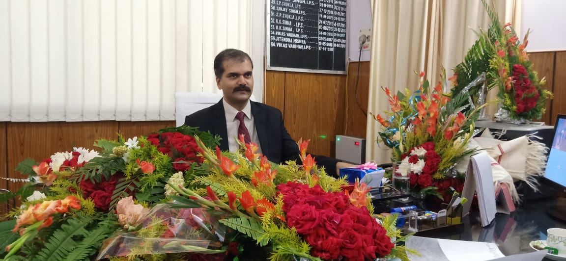 vikasvaibhavips's tweet photo. Indeed a Very Memorable Birthday in Bhagalpur ! Was never Flooded with Well Wishers and Friends like this Ever Before ! My Prayers to the Almighty have Increased after witnessing such Unexpected Feelings ! Life is Divine as said the Great #Aurobindo ! We are only Message Bearers! https://t.co/Kp1H5ace9N