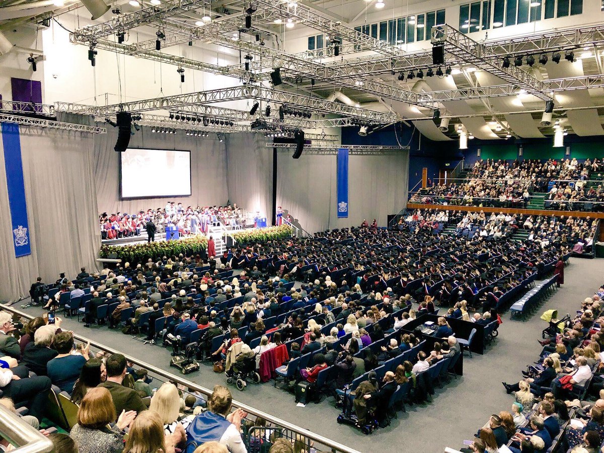 Sending a huge congratulations to all our University Students who’ve been celebrating each other’s success with staff, family and friends at graduation! We’re delighted to be welcoming the class of 2018 to team Alumni! 🎓💪🏼 #proud #graduation