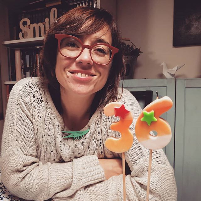 Erasmus_Craven's tweet photo. Feliz cumple, mi amor!! 36 años de la persona más molona del multiverso. Te quiero @lenorecraven #love #cumple #cumpleaños #birthday #36 #amor #esterfest https://t.co/qBgQLzBVzR https://t.co/T2s3MyMK26