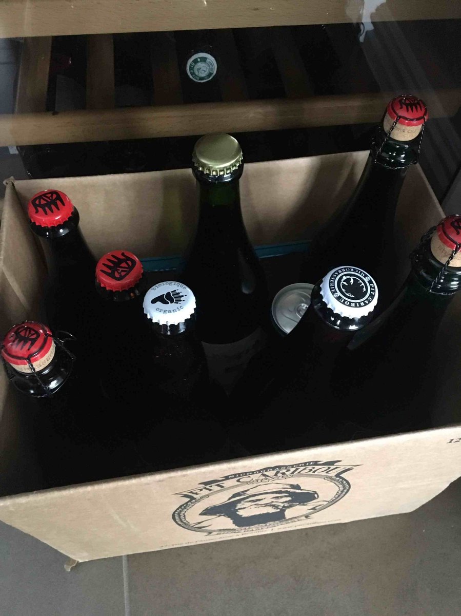 douglaswilliams's tweet photo. Beer mule from the North Shore arriving tomorrow with some goodies from Au Val, Pit Caribou and more! https://t.co/MYfg9A7bDK