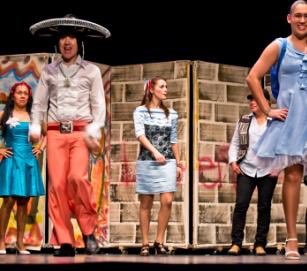 CSValdemoro's tweet image. 📷 El Grupo de Teatro #Yeses se ha subido hoy a las tablas del Juan Prado con “Jornada de Puertas Abiertas” dentro de la programación de @Ayto_Valdemoro con motivo del Día Internacional para la Eliminación de la Violencia contra la Mujer y @BegoCortesRuiz ha estado allí 👇🏻