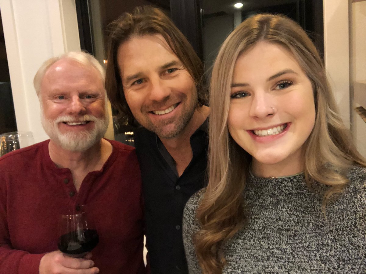 Alex_thompsonnn's tweet photo. Thankful for my crazy wonderful family❤️ https://t.co/6DW0iSMZHC