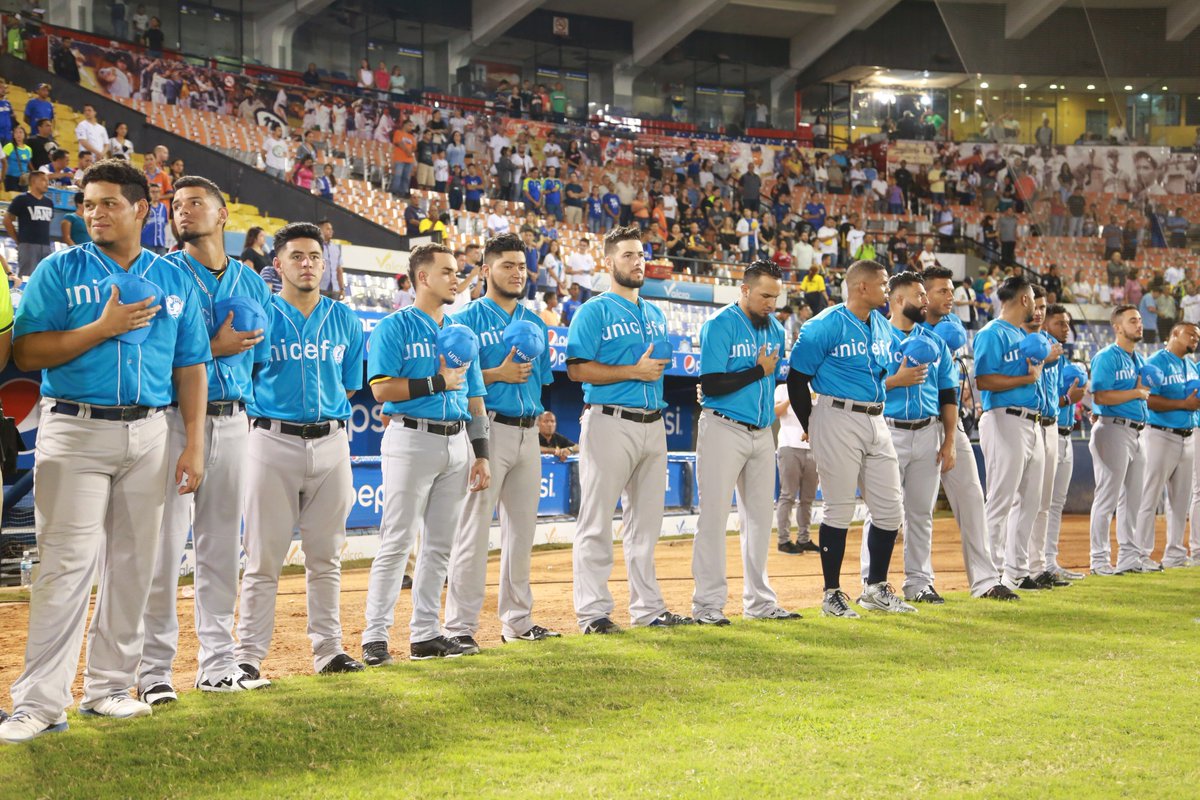 unicefvenezuela's tweet photo. Tú también puedes sumarte #UnSoloEquipoPorLaNiñez
Hazte Socio UNICEF en 👉 https://t.co/g9LagsPOMo https://t.co/PcAqhKF492
