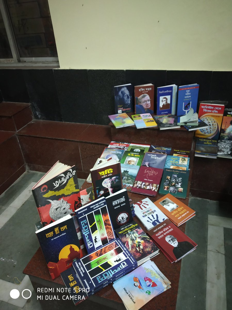 KalpabiswaWeb's tweet photo. A popup book stall with SF and science books.
#kalpaju #Kolkata #conferences #scifi #books https://t.co/mnwuIfmAYb