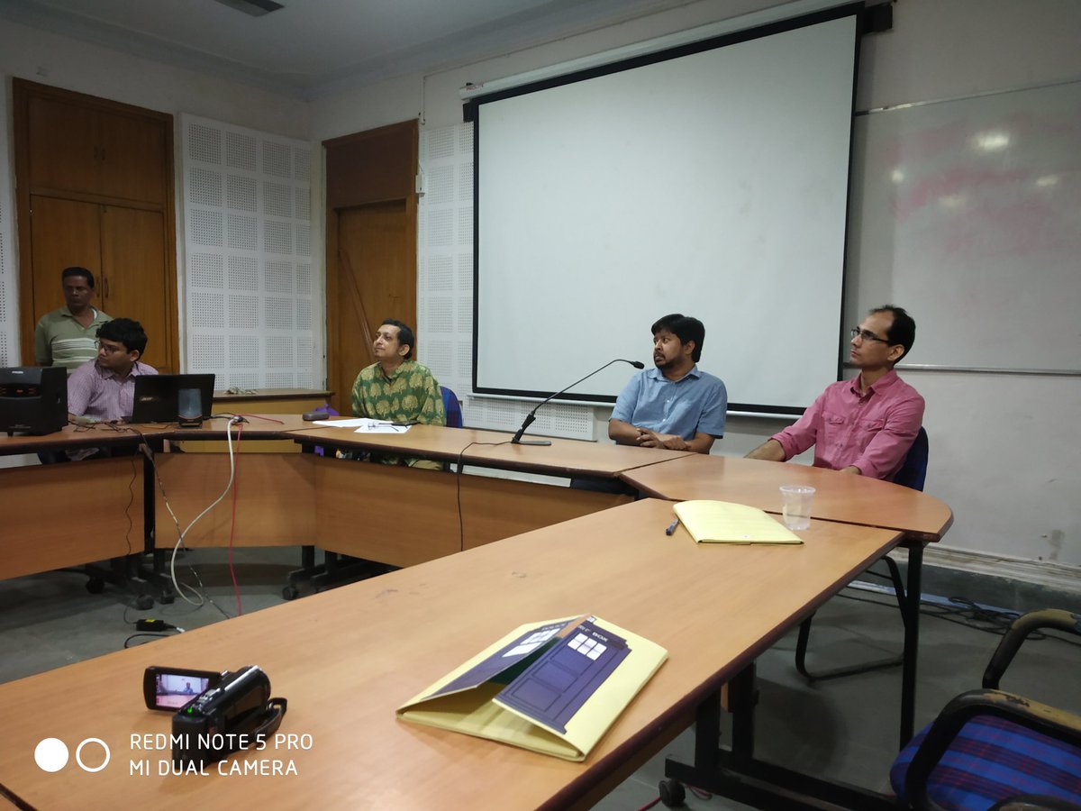 KalpabiswaWeb's tweet photo. Prof abhijit gupta, samit basu and indra das in panel about english SF.
#kalpaju #scifi #conferences #Bengali #Kolkata https://t.co/ik7gAVRJA0
