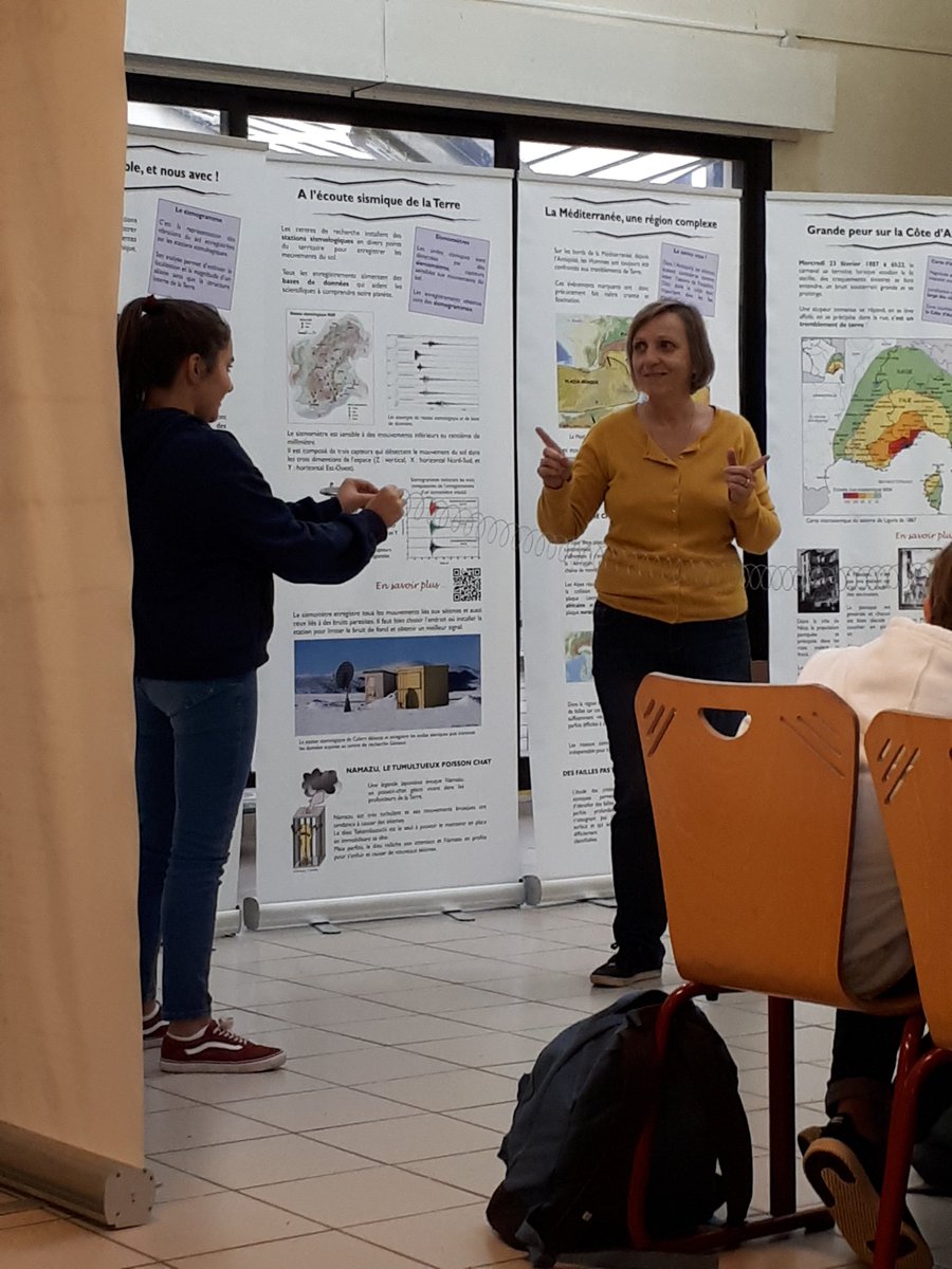 cdieganaude's tweet photo. Aujourd'hui au CDI, médiation scientifique par Mme Nicolas-Cabanne, ingénieure d'études @umrGeoazur @CNRS_DR20 à partir de l'exposition itinérante SEISMES ainsi que sur les métiers de la Recherche. https://t.co/v6hKxt4QC9