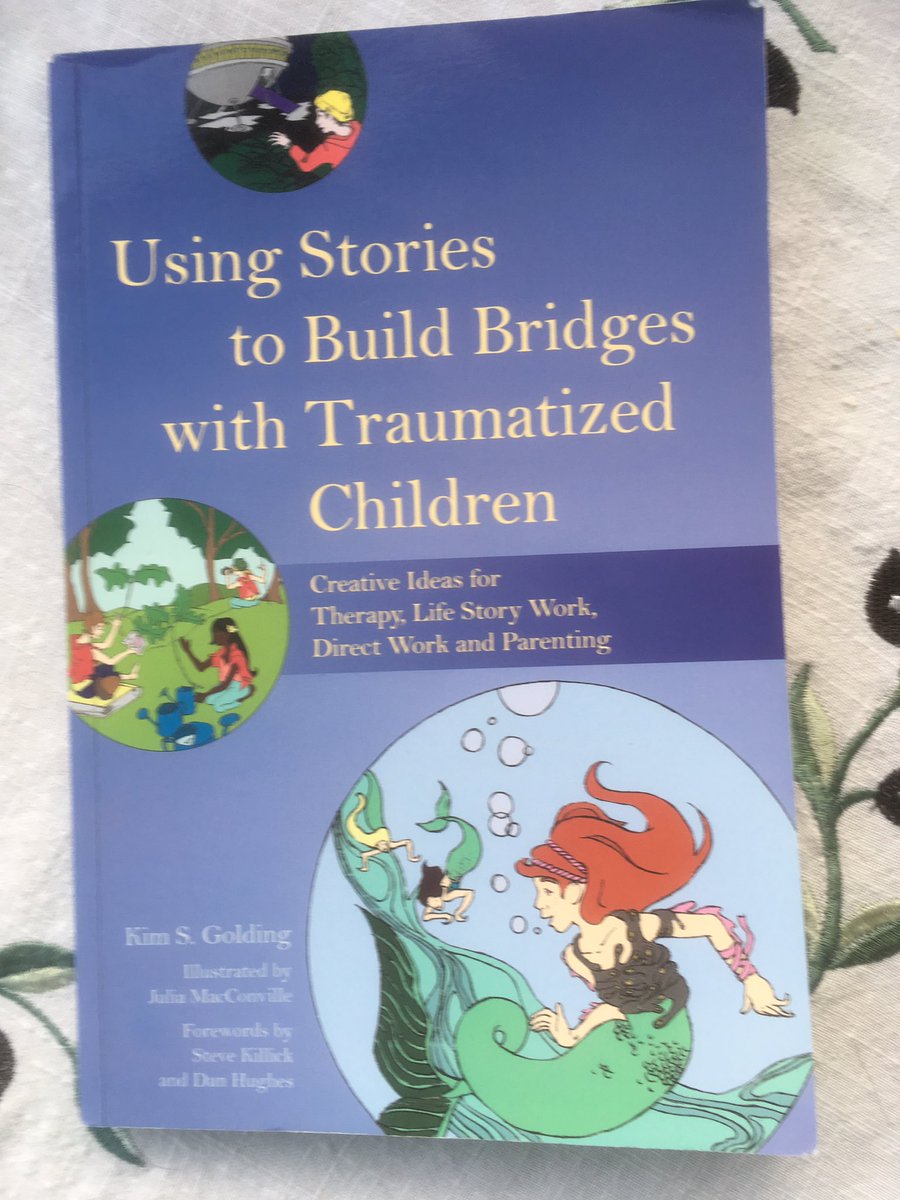 KimSGolding's tweet photo. My Using Stories book has been translated into Chinese. It goes along with the English and the Estonian versions. https://t.co/hUAubHk519