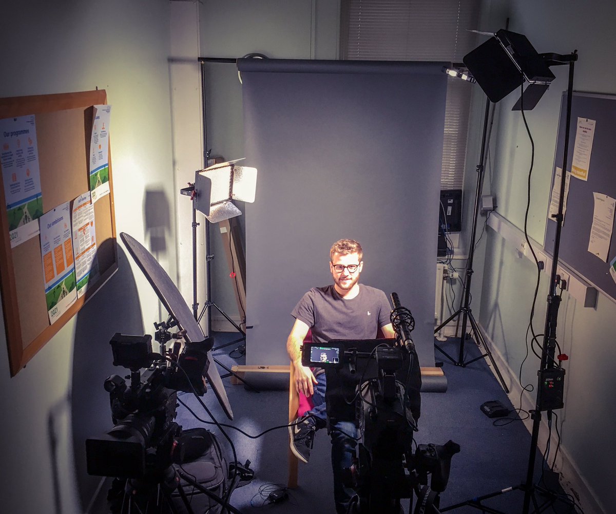ElectricEggUK's tweet photo. Debuted our Interrotron set up today in an "only just big enough space". Customising and teleprompter (autocue) set up to create a great way to get natural interview responses direct to camera.
#videoproduction #interrotron https://t.co/77mTNEIosC