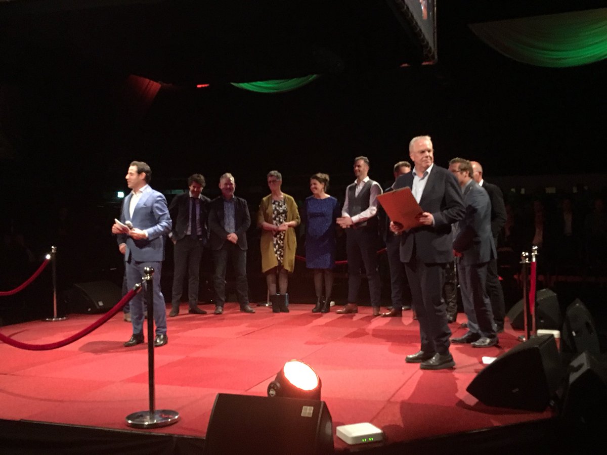 JMWCPijnenburg's tweet photo. Winnaar Ondernemersprijs Horst aan de Maas 2018 is Kurstjens recycling Grubbenvorst!! Van harte!! #ohm18 #ondernemendegemeente #HorstaandeMaas https://t.co/ruPU572Lhi