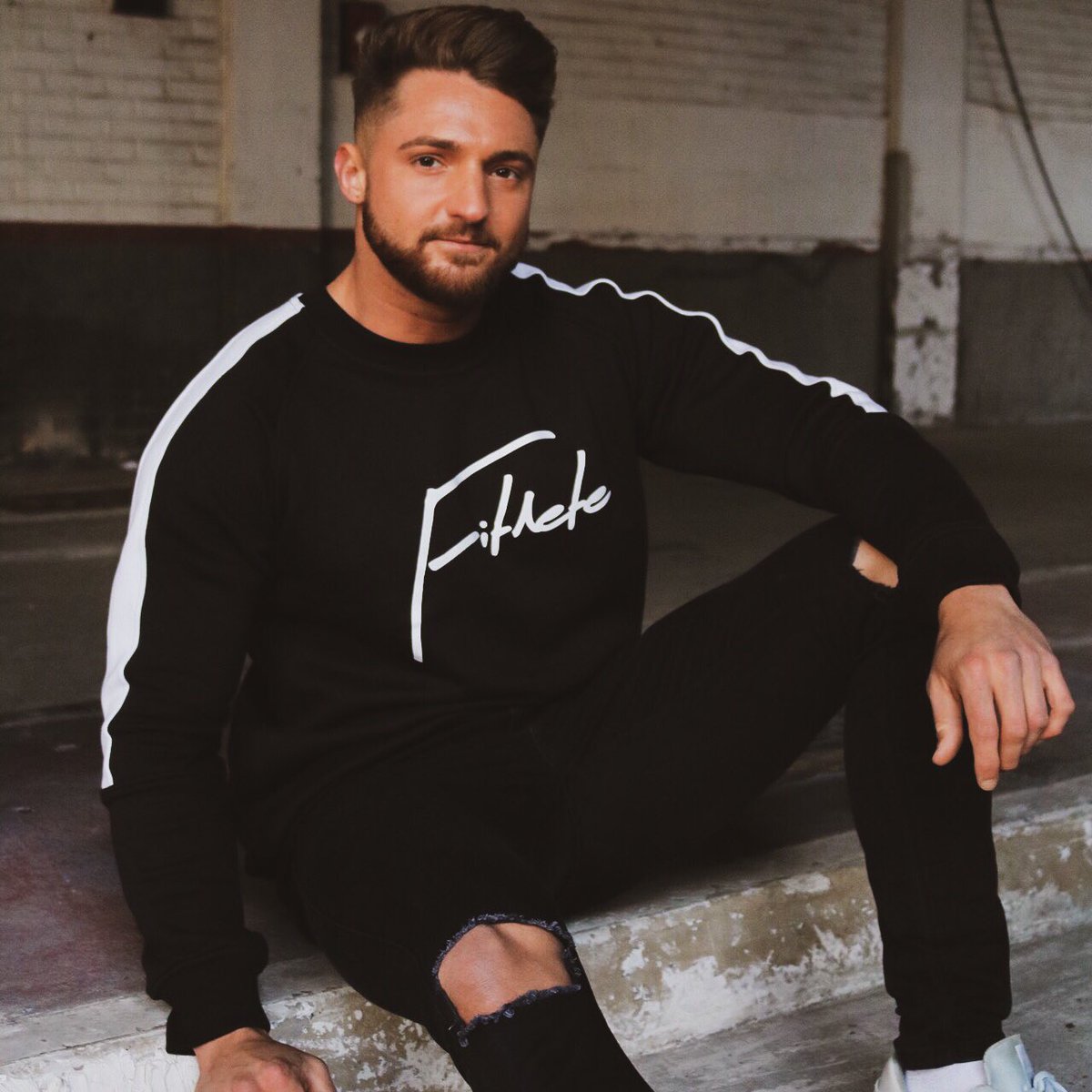 FitleteAthletic's tweet photo. BLACK FRIDAY NOW LIVE
50% OFF

New Tracksuit Now Online
https://t.co/pq8CdoYKqY https://t.co/uuMxgt4JJ9