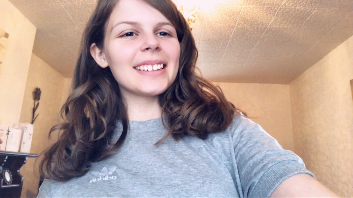 talkfxst's tweet photo. @sydnieavery #smilingforsyd i keep using selfies from the same day but hey they’re the most recent ones so
u deserve the world syd x https://t.co/ywtGxShfod