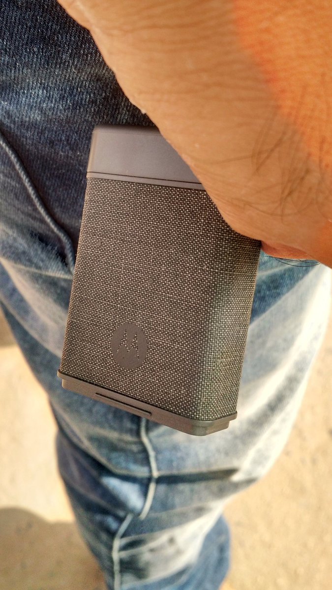 patel_grv's tweet photo. @LenovoIN @lenovo What an amazing design for Micro Power bank, & also it can find your phone !!!
Little Wonder!
#LenovoIN #DifferentSharesBetter https://t.co/yDVoFXGZKr