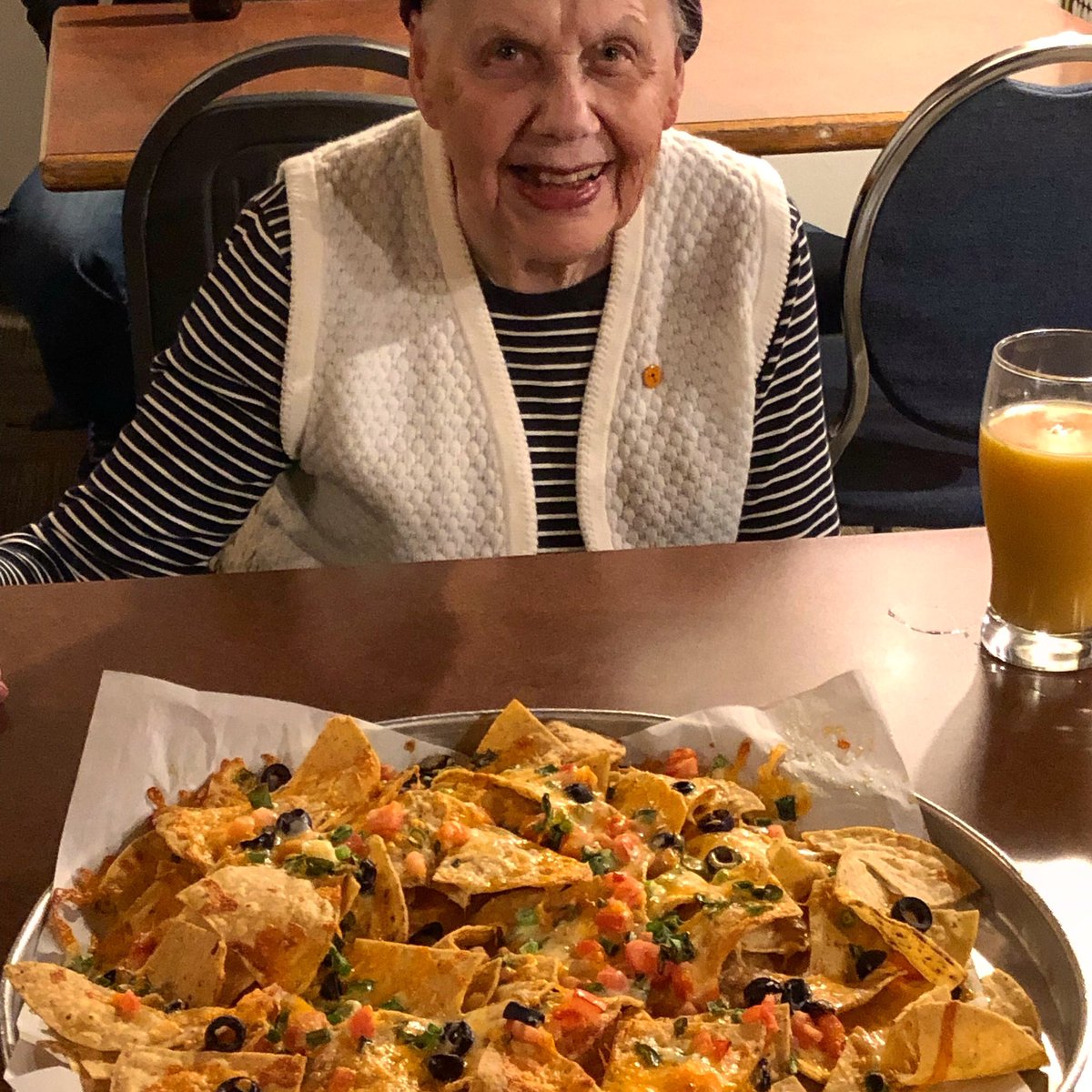 CFCRSaskatoon's tweet photo. Wrapping up #fmphasis2018 with fresh order of @amigossk nachos and a tall glass of OJ. https://t.co/cRKhMcj1Ow