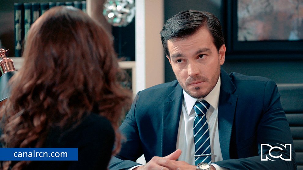 ¡<a href="/JuliaEsAbogada/">Julia Escallón</a>, tú como siempre con esos lindos sentimientos! #LaLeyDelCorazón → goo.gl/d5h2gr