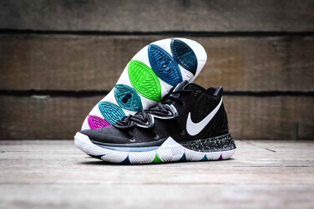 footaction kyrie 5