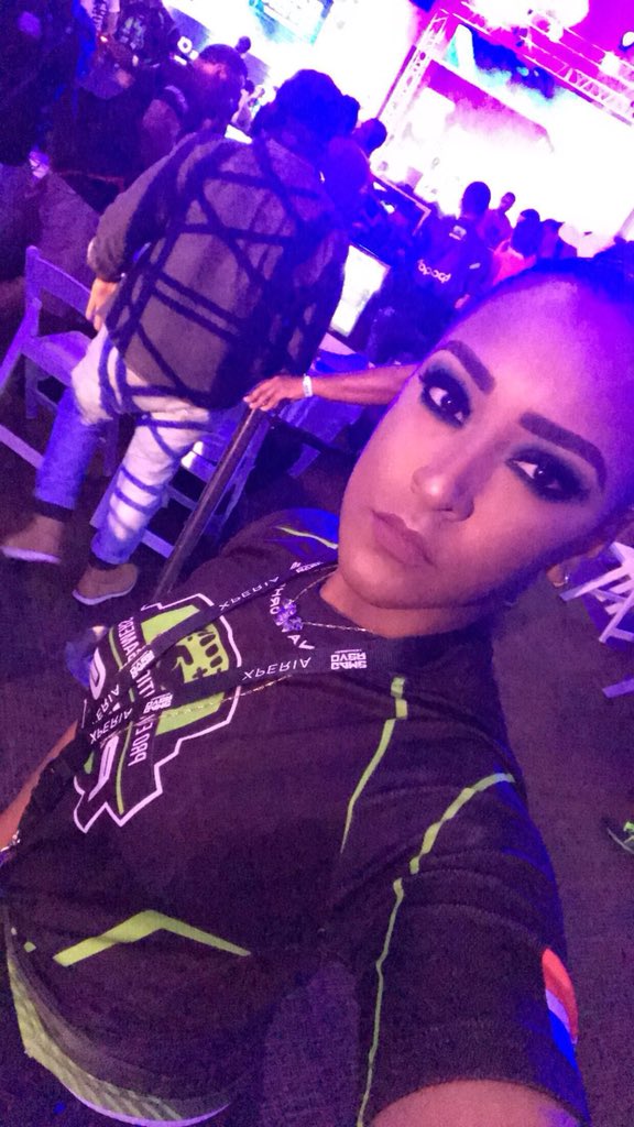 AnaisNanaPanda's tweet photo. NOBODY can stop you when you want to achieve something. #PASION #PROEVOLUTIONGAMER the one is not here is not necessary. ๐ Letโs do it https://t.co/lYgXKpyABs