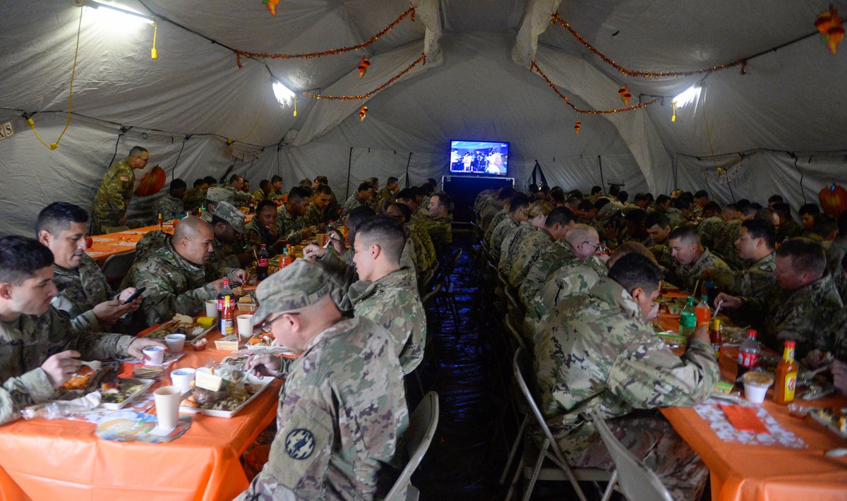 USNorthernCmd's tweet photo. Thankful to be on the border with the most professional and disciplined force in the world! Here are more photos from the NORTHCOM commander and senior enlisted leader's visit with troops for Thanksgiving. #bordersupport https://t.co/RcobLK7BXB