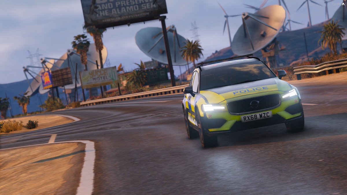 ChestboroughSFT's tweet photo. @ChestboroughSFT  On patrol in Chestbrough County tonight with @ChestboroughRP in our new Volvo V60! #keepingpeoplesafe #ArmedPolice

Join today! - https://t.co/1vU57jnjkS https://t.co/fkaZ9hQaJ5