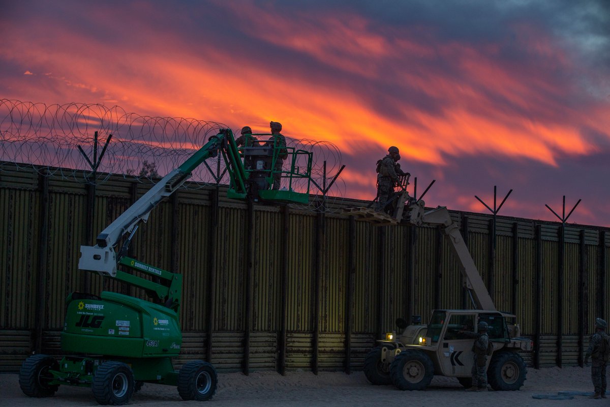 USNorthernCmd's tweet photo. Within the last few days, the DOD has increased capabilities in AZ &amp; CA to meet @CBP ’s requirements. Troops in AZ, CA &amp; TX have hardened 14 ports of entry and installed approx. 20 miles of concertina wire in support of CBP’s work to secure the southwest border. #bordersupport https://t.co/FnKKpy0IZR