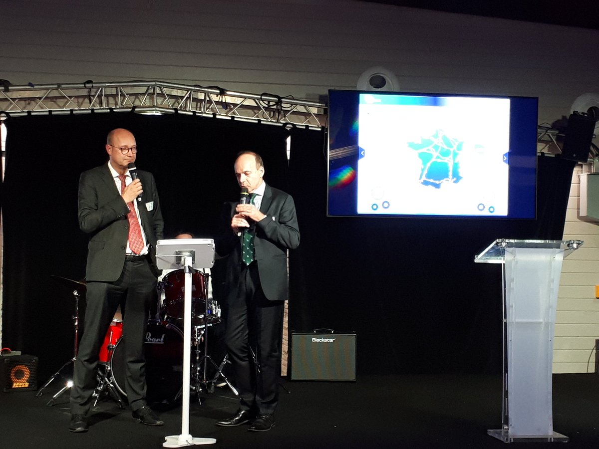 pichayrou's tweet photo. Inauguration de la TRF et du PEG: Thierry Trouvé :  dans la salle beaucoup de personnes peuvent dire "C'est mon bébé ". C'est le succès collectif de nombreux acteurs, les équipes de @GRTgaz et de Terega, la CRE, les clients...chacun a pu y contribuer grâce à la Concertation. https://t.co/qeSNgMgiPR