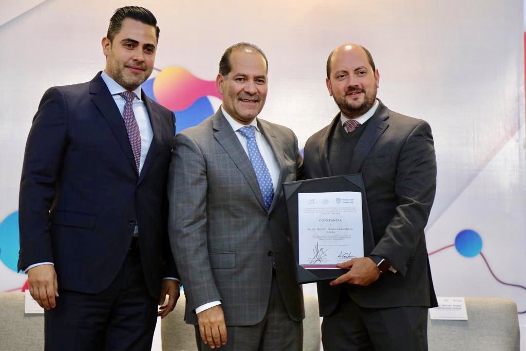 ajaimesg's tweet photo. Un gusto inaugurar el 3º Concurso Nacional de Innovación y Emprendimiento de las Universidades Tecnológicas y Politécnicas, mucho éxito a todos los alumnos participantes, gracias al CP Martín Orozco, @MartinOrozcoAgs Gobernador de Aguascalientes por su anfitrionía #Conies2018 https://t.co/8olevnwFNK