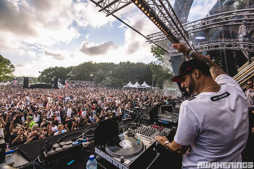 BuenasNochesPro's tweet photo. CLOSING #BNPPARTY 2018
BNP Club Open Air
Viernes 23 de Noviembre
-
LOCO DICE
Knowbru
-
Capacidad Limitada/ 23hs
Complejo Rosario
-
Anticipadas :
https://t.co/keplT5nu6z
#NuestroCompromiso + #TuResponsabilidad https://t.co/7HQNAugunm