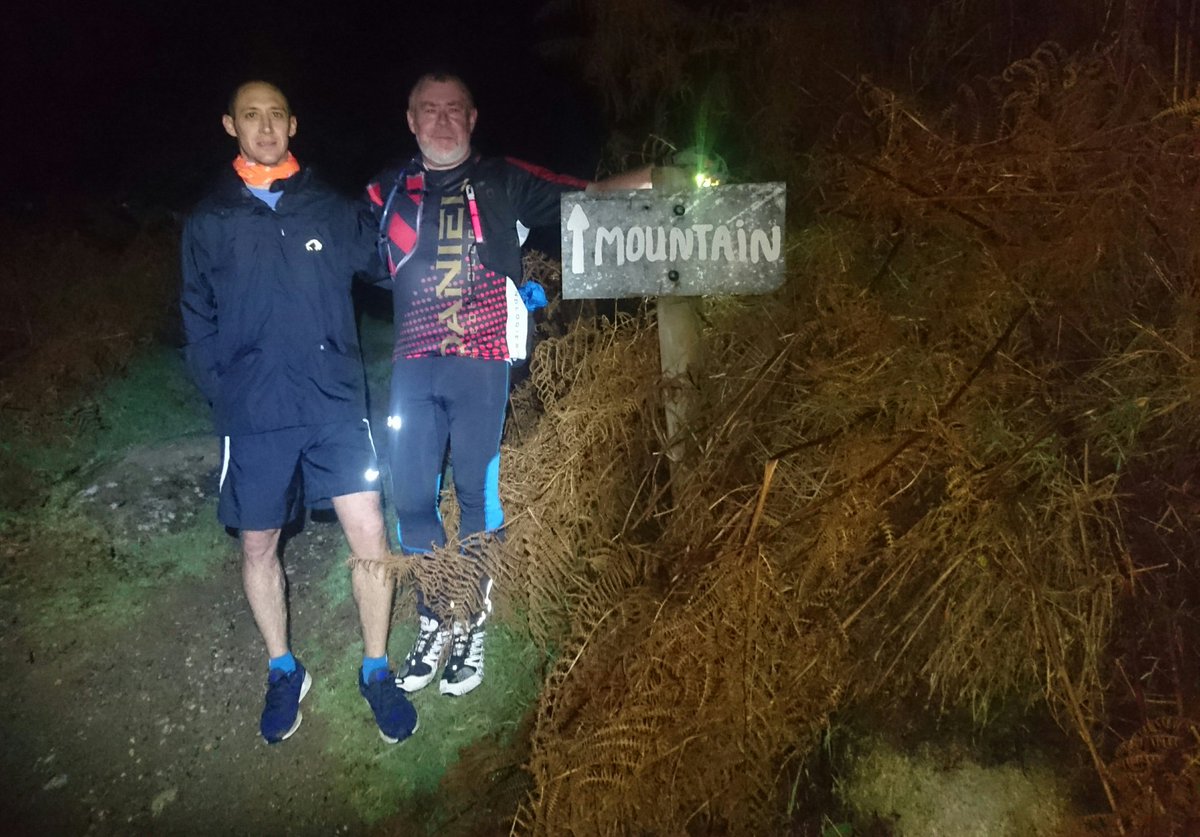 JuJuJay3's tweet photo. Super duper night 12k run around #glendalough leading to Great lads together by friendship and lives miles away from each but team up and run when can abs tonight took a session run with myself :-) #friendsforever #jujujay https://t.co/Pp2SLv6xge