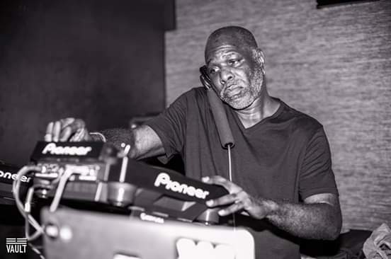 DeepBoss3's tweet photo. @RealBlackCoffee @djbobdiesel @CUPIDDEEPSA1 @WendySA_1 @DNthabisile @VinnyDaVinci @GlenLewisSA #DeepBoss is happy for your visit Next Year BOB DIESEL. https://t.co/DHzl0uuLFJ