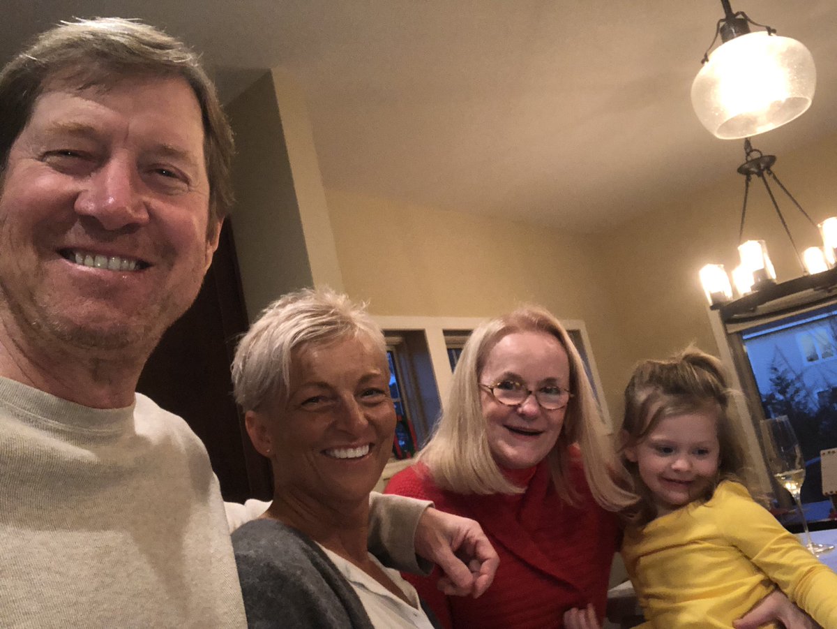 LewisforMN's tweet image. Leigh and I spending a great Thanksgiving with our niece and her grandparents. Much to be thankful for...all our best to everyone. 🦃🦃