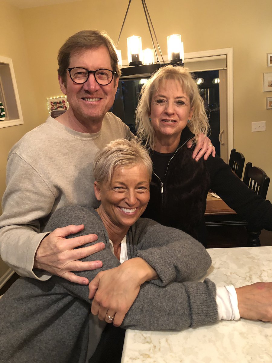 LewisforMN's tweet image. Leigh and I spending a great Thanksgiving with our niece and her grandparents. Much to be thankful for...all our best to everyone. 🦃🦃