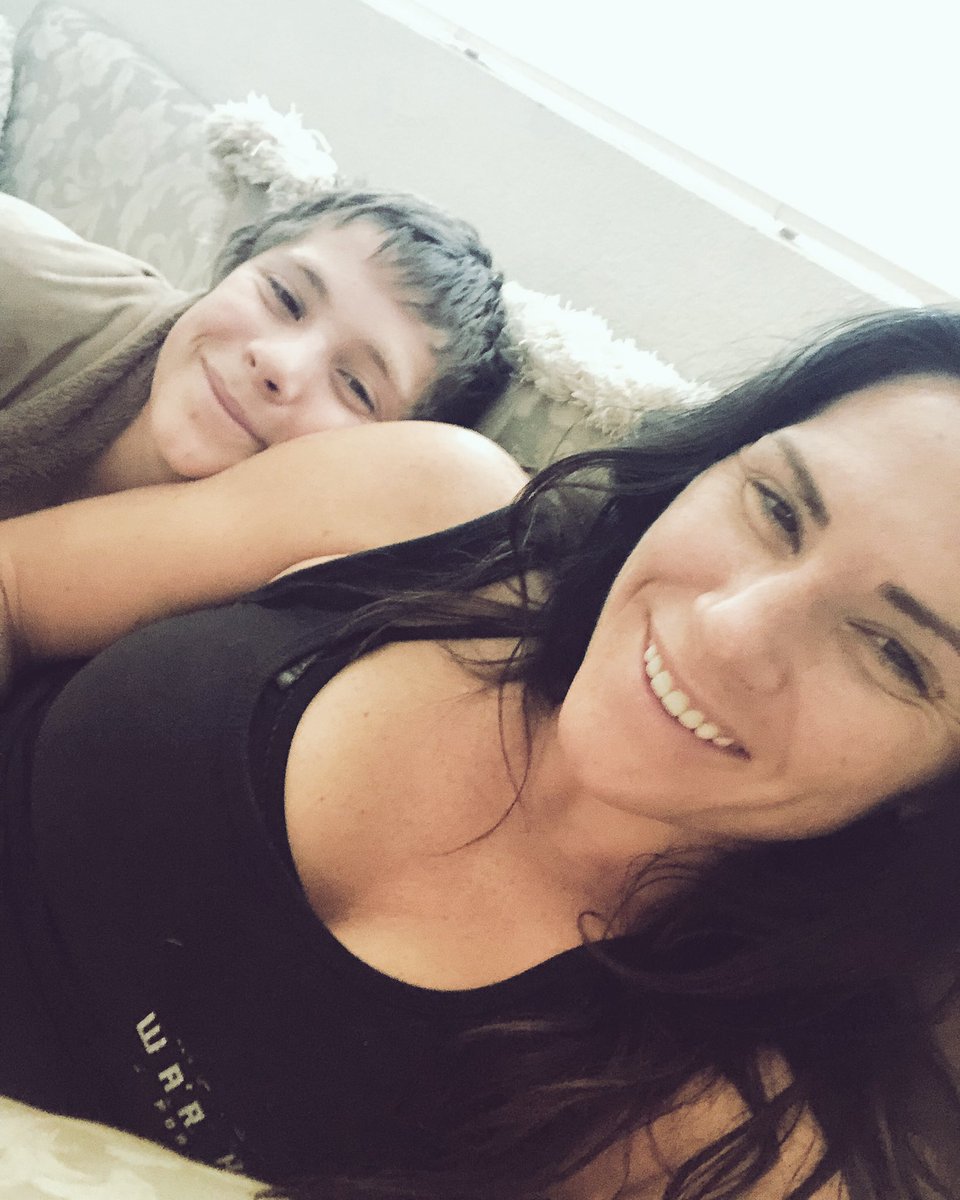 CatZingano's tweet photo. Happy Thanksgiving from our couch to yours π¦β€οΈππΌ #teamalphacat #alphacatzingano #catzingano #alphacatzingano #alphacub @ufc https://t.co/r8z8HgDJ35