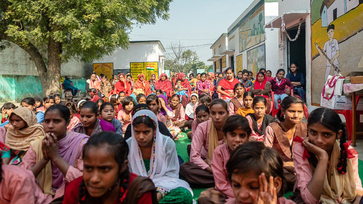 RedBindi's tweet photo. @BloodyMatilda @CrampSarah First pictures from the village in India are in. Over 225 women today registered, attended workshop and received 2-years's supply of environmentally friendly pads!! Over 20 volunteers from @PinkisheChair carried this out. Thank you, @PinkisheChair https://t.co/gBIvjeeqiv