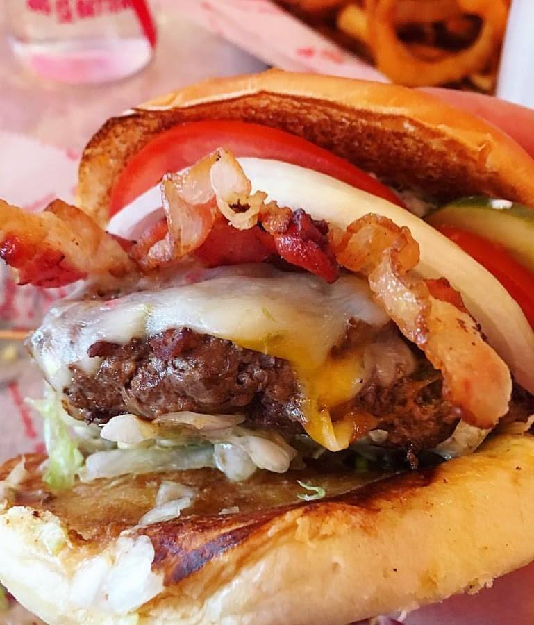 CheeburgerAUB's tweet photo. Want a burger but don't want to get off the couch?Order one of our delicious burgers through TigerTownToGo, Waitr, or FetchMe Delivery! What are you waiting for? https://t.co/a9VEpQWYbR