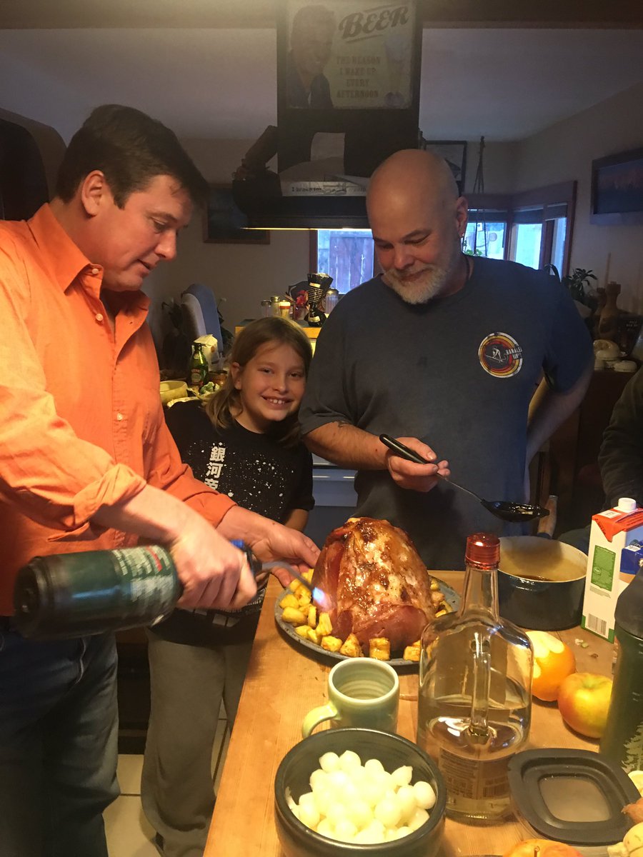 NycCrowdFunding's tweet image. The original creative mind that brought   #plonk to #Bozeman is teaching the next generation.  #ThanksgivingDay2018 #bdcnews