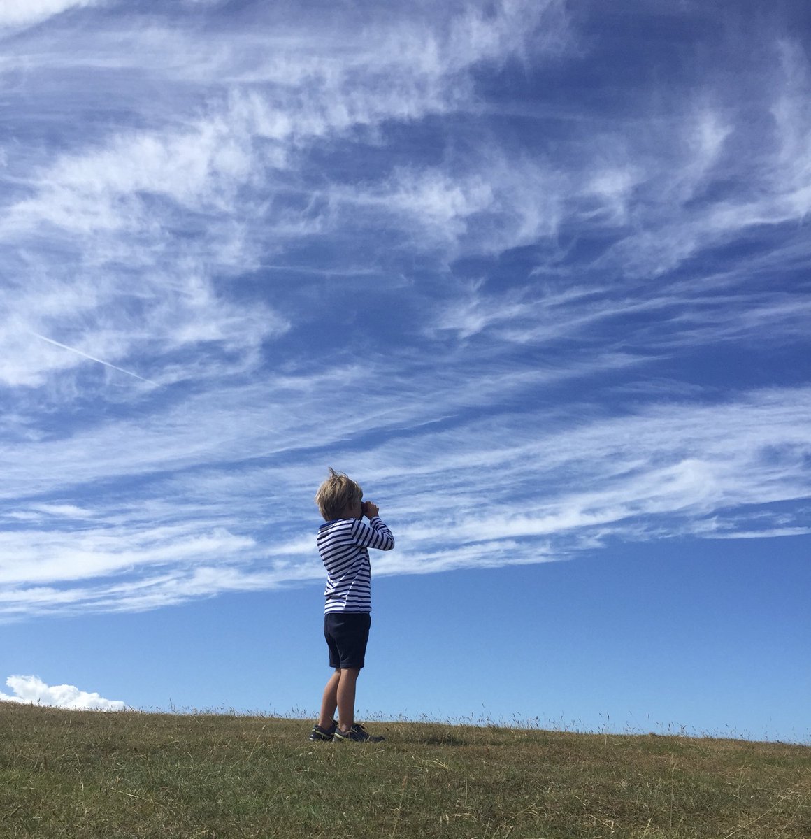 houseonabeach's tweet photo. Some photos transport you right back to a moment.. #summer #llangranog #moments @visitwales https://t.co/L1tRDXWGS9