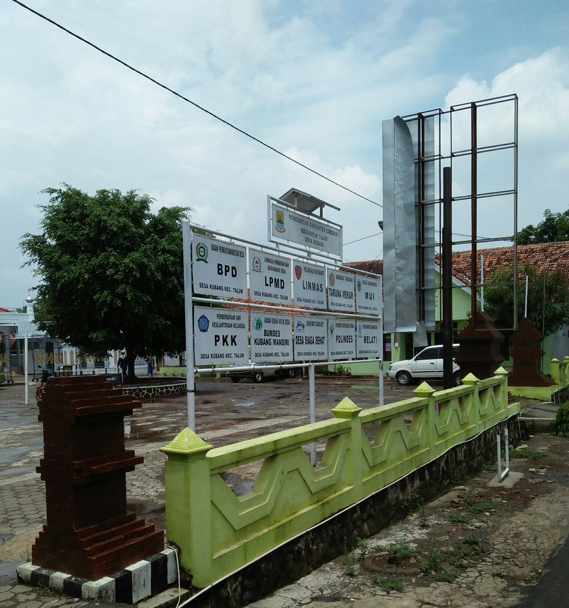 dok_foto's tweet photo. Dokumentasi Foto :
********

Kantor Kuwu Desa Kubang, Kec Talun, Kab Cirebon, Jawa Barat

#dok_foto #dokumentasi_foto #talun #cirebon #jawabarat https://t.co/WD3xglCNB3