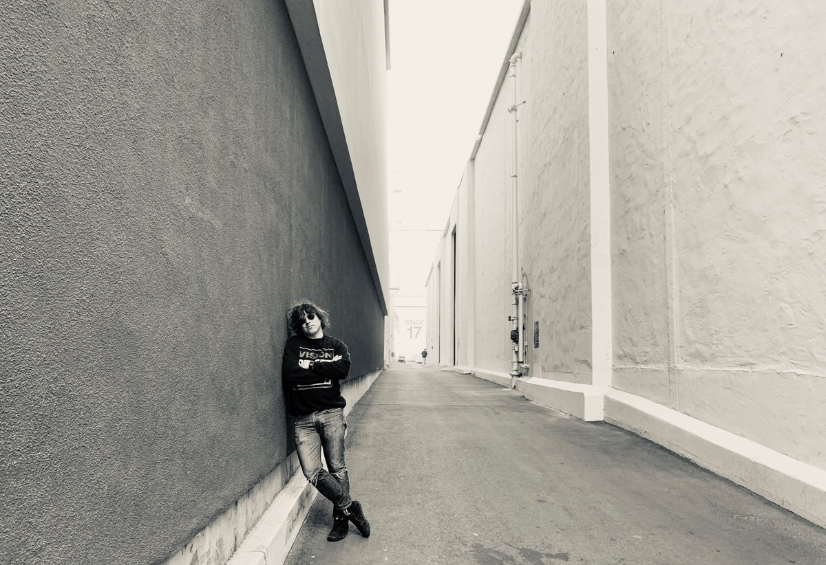 TheRyanAdams's tweet photo. Today I am thankful for my sobriety, my friends &amp; for the program &amp; all the Jedi passing along wisdom. I know people are struggling &amp; alone on the holidays. But you are NOT ALONE. Everyday is a new opportunity to grow, to reach for the light. Keep the faith. You are loved. XO https://t.co/OmTbkkjuwD