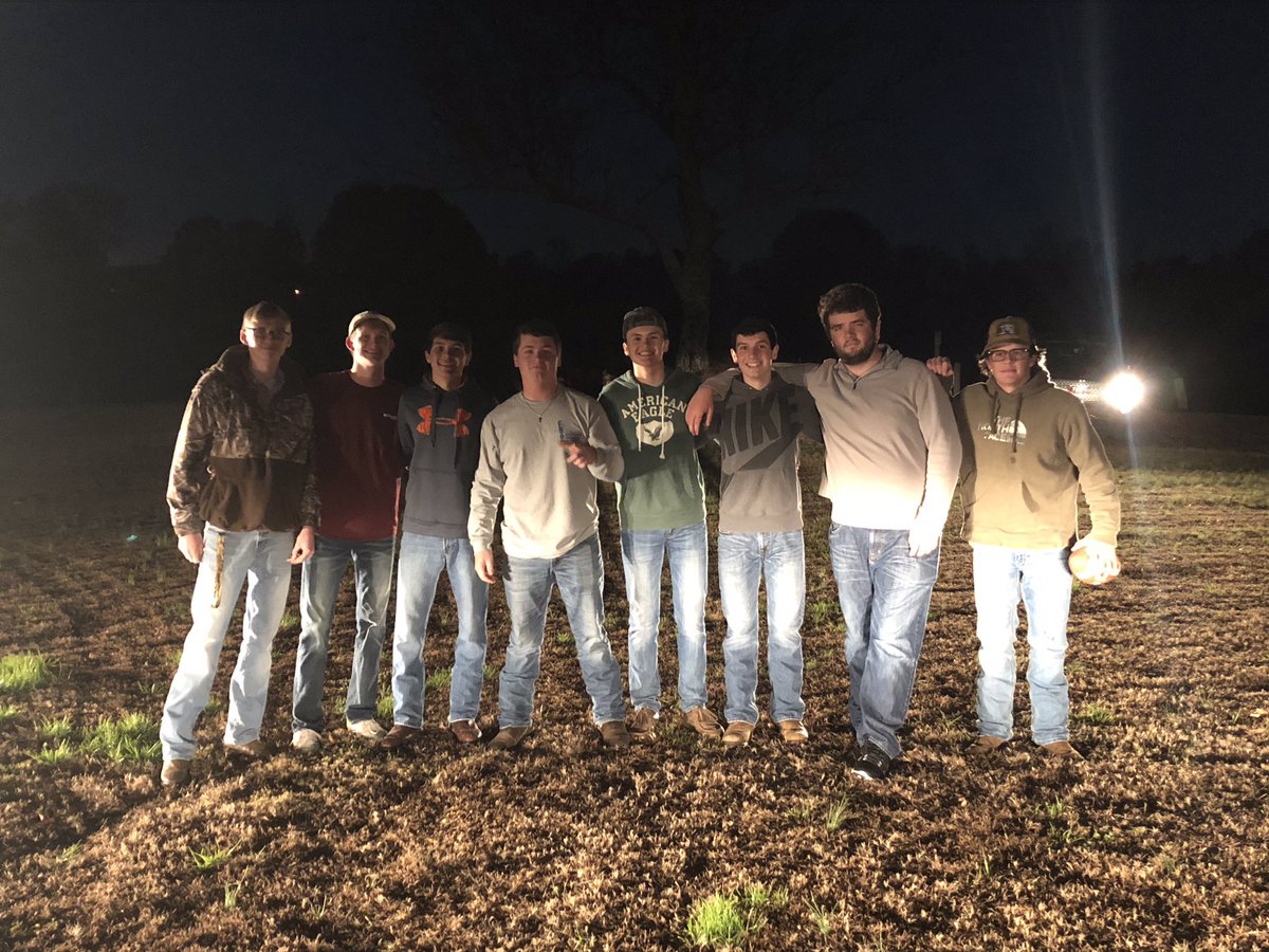LaFayette Golf past, present, and future together on Thanksgiving for a bonfire and some backyard football under the car lights. #RamblerPride #LoveTheseGuys