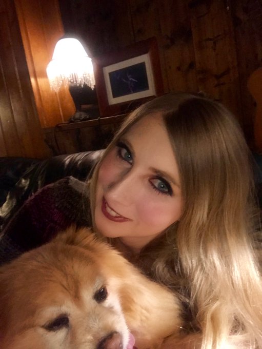 Happy Thanksgiving! Full tummy full of honey and Curled up with the pooch watching Winnie the Pooh :)<a href="/tag/newprofilepic"class="tags"><span>#newprofilepic</span></a>